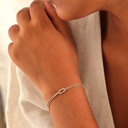 Snug Vibe™ Snake Chain Knot Bracelet