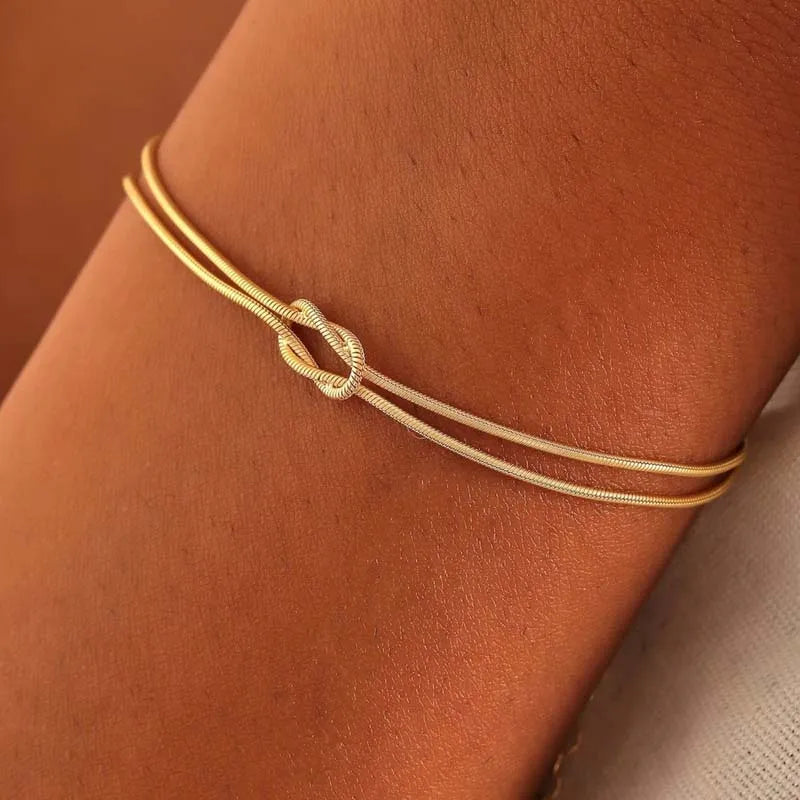 Snug Vibe™ Snake Chain Knot Bracelet